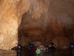 , ,   Chandelier Cave